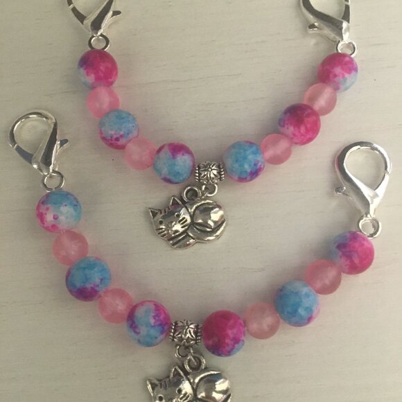 Handmade Shoe Charm – Pink & Blue Beaded Cat Charm - Picture 2 of 3